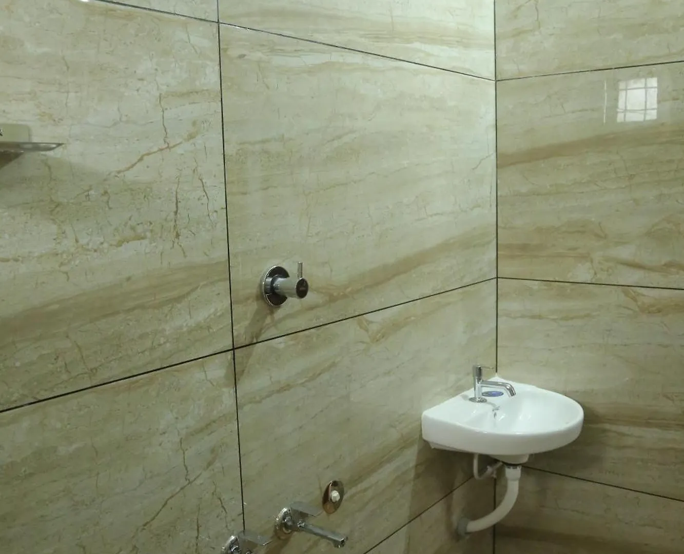 Nr Heavenz Near Rajagiri Hospital Apartment Alwaye India