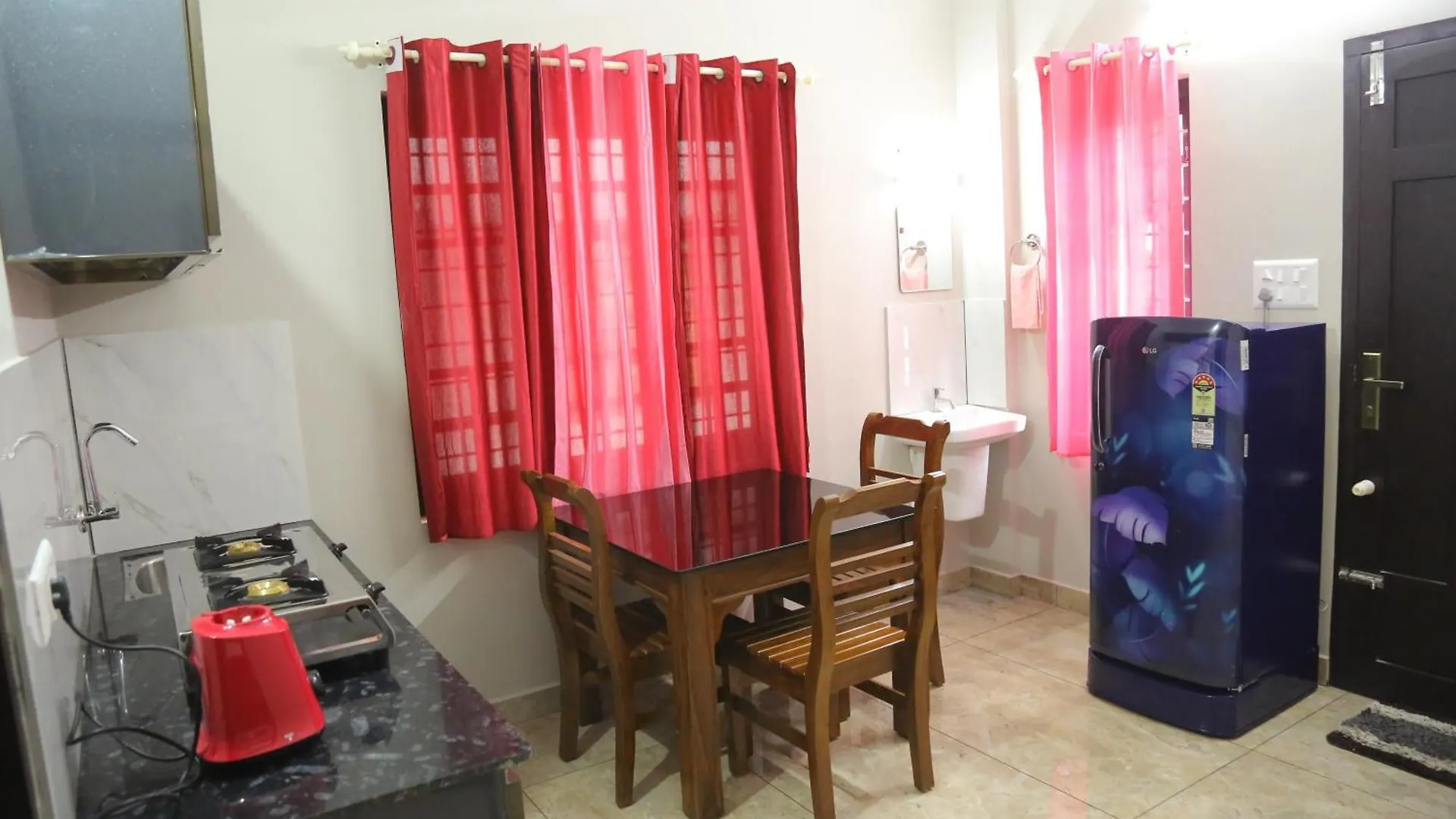 Nr Heavenz Near Rajagiri Hospital Apartment Alwaye India