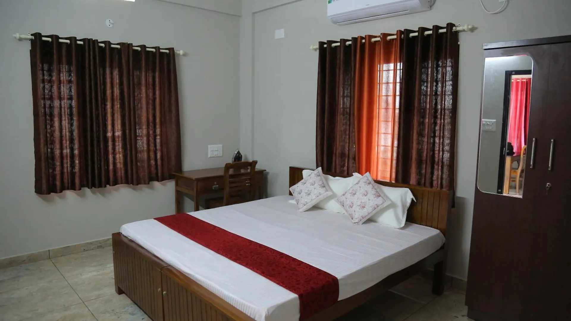 Nr Heavenz Near Rajagiri Hospital Apartment Alwaye