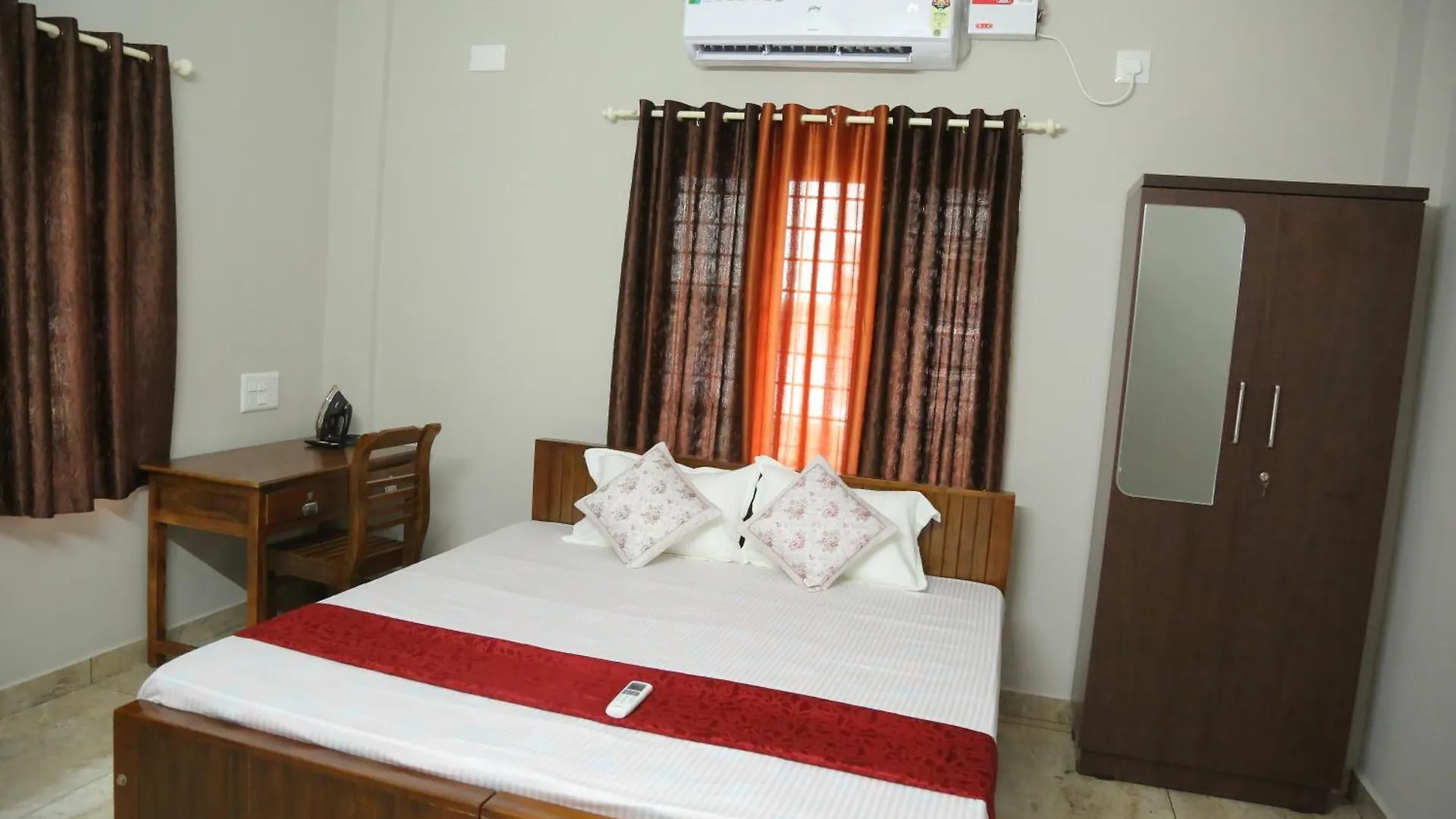 Nr Heavenz Near Rajagiri Hospital Apartment Alwaye India